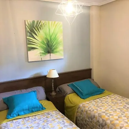Precioso Piso Reformado A 5 Minutos De La Playa Apartment Laredo